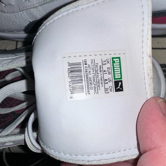 Pumas G-Vila Special sz-8.5 men - Picture 3 of 7